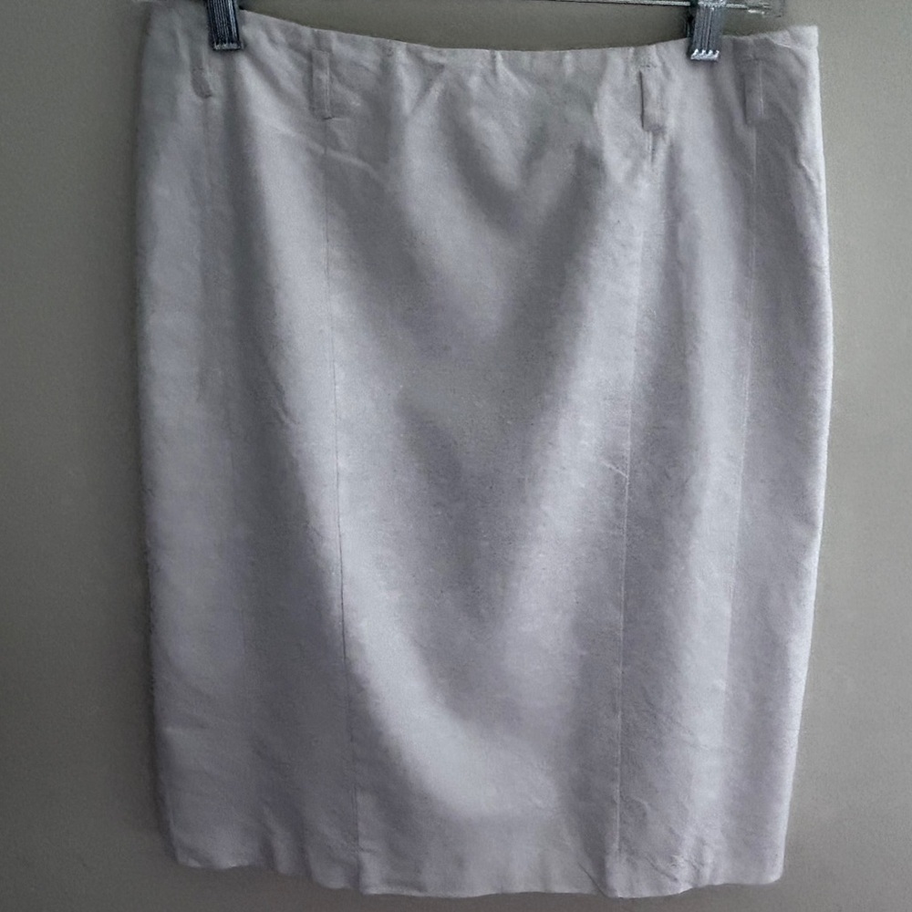 New York & Company Linen Pencil Skirt White Lined Size: 4 55% linen 45% Viscose